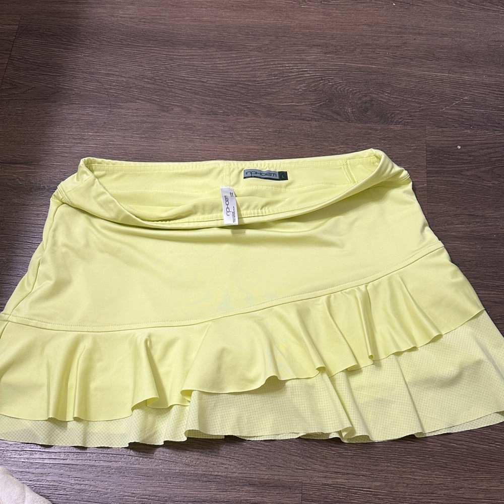 Chic Lemon Mini Skirt with Ruffle Detail